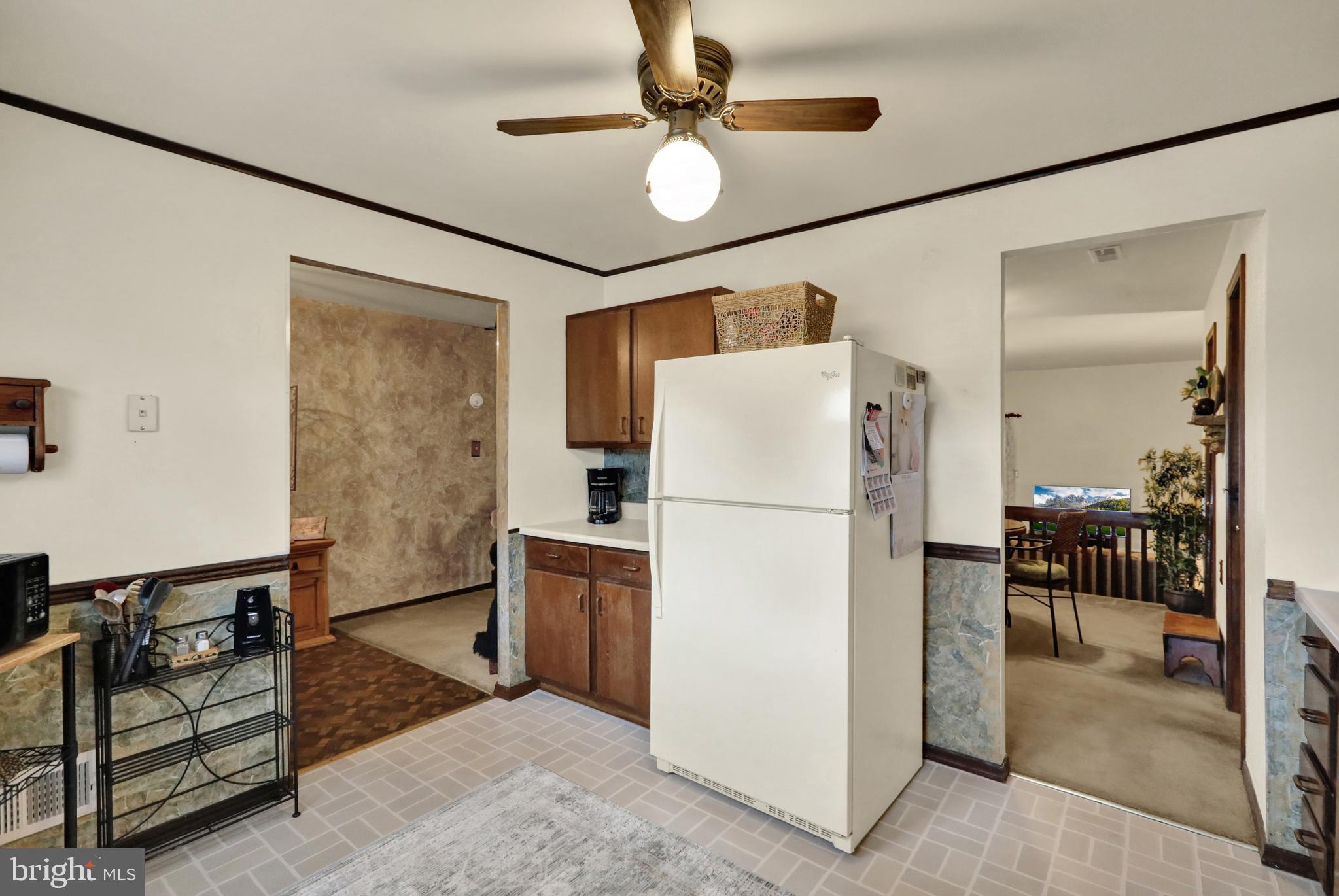 1026 Fox Run Reading, PA 19606 - Photo 5 of 27
