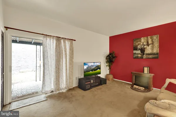 $220,000 | 1026 Fox Run, Reading, PA 19606