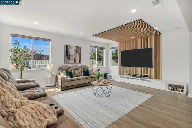 $1,350,000 | 1553 South Perkins Place, Mountain House, CA 95391