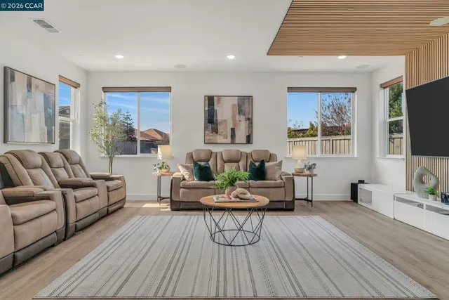 $1,350,000 | 1553 South Perkins Place, Mountain House, CA 95391