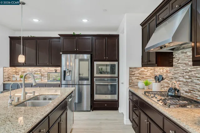 $1,350,000 | 1553 South Perkins Place, Mountain House, CA 95391