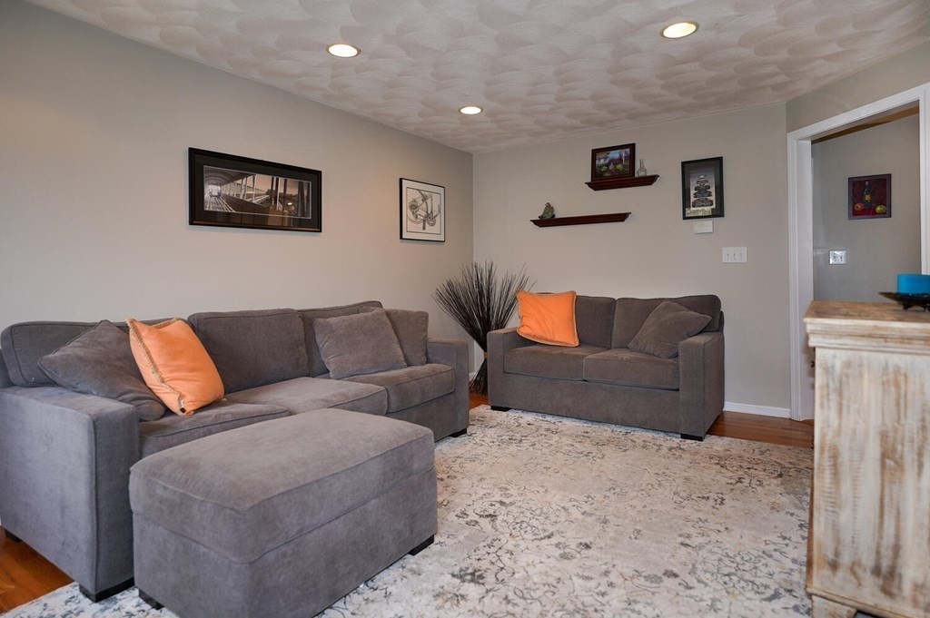 48 Riverhurst Road Billerica, MA 01821 - Photo 7 of 24 Gallery Image 7