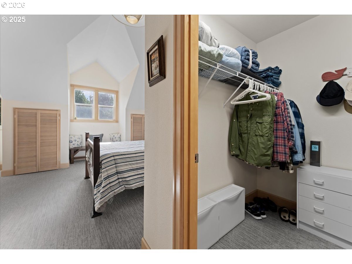 49455 Proposal Rock Loop Neskowin, OR 97149 - Photo 24 of 48 Primary Bedroom