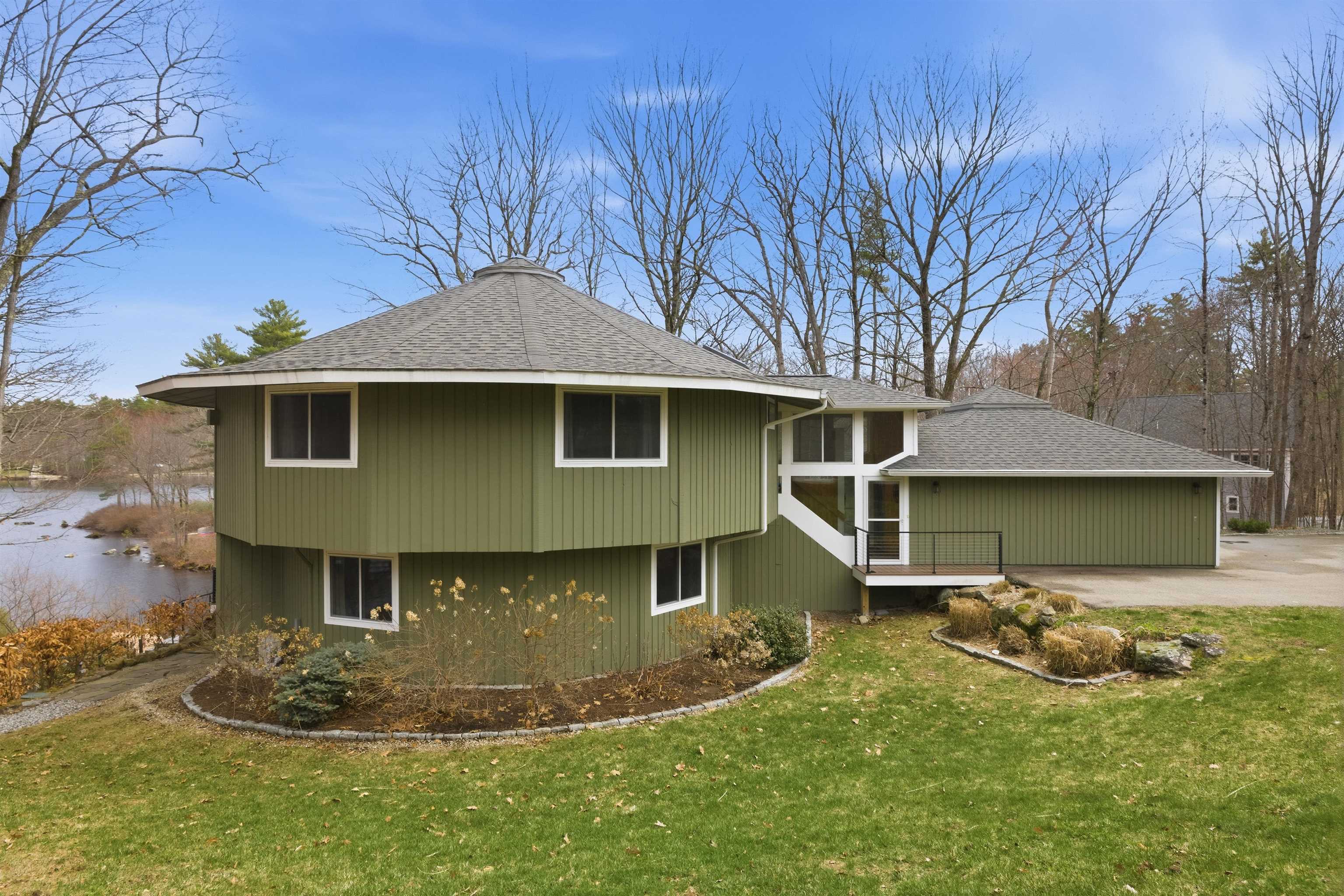80 River Street Wolfeboro, NH 03894 - Photo 2 of 60