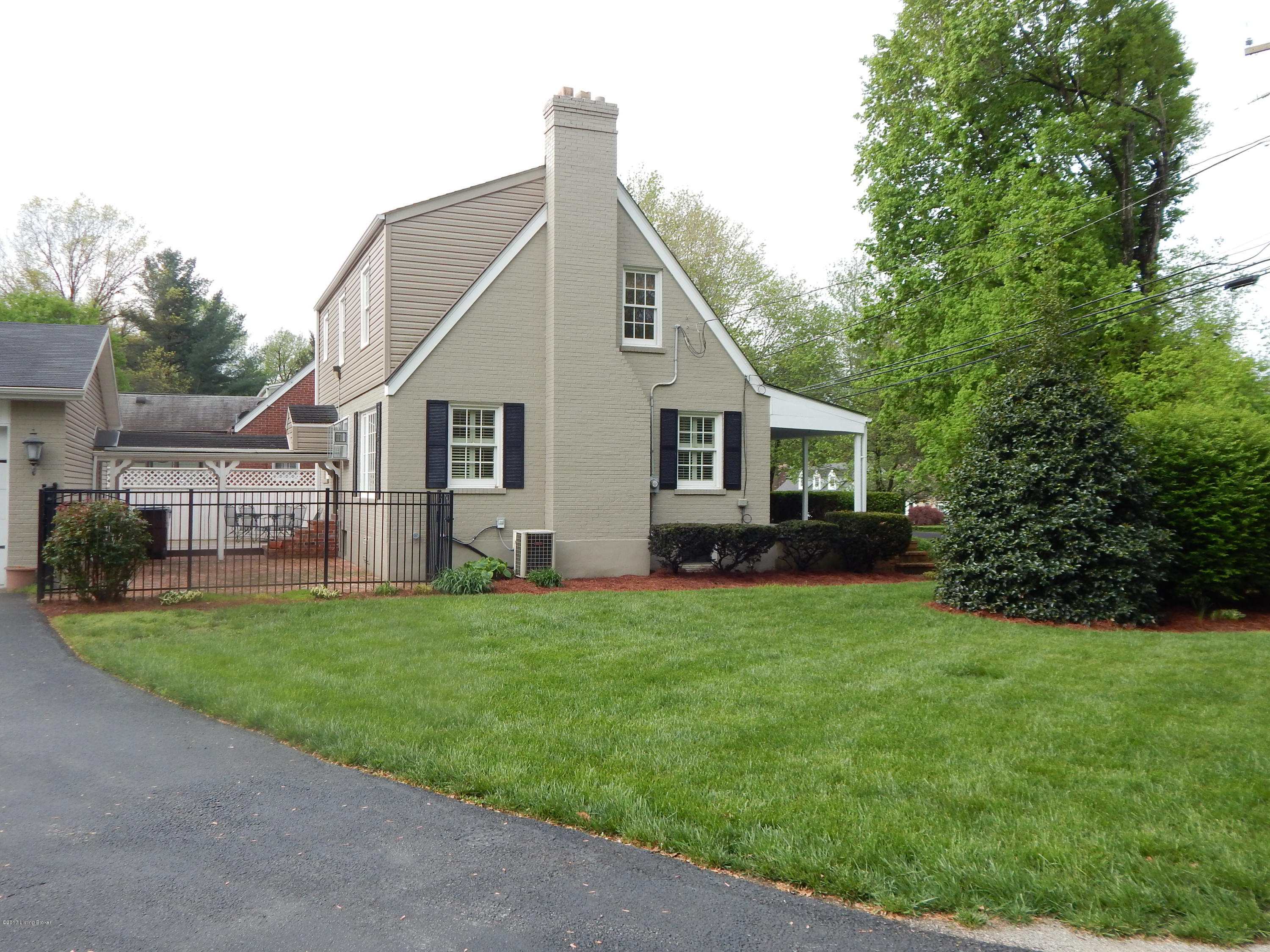 371 Ridgeway Avenue Louisville, KY 40207 - Photo 11 of 29 DSCN2075