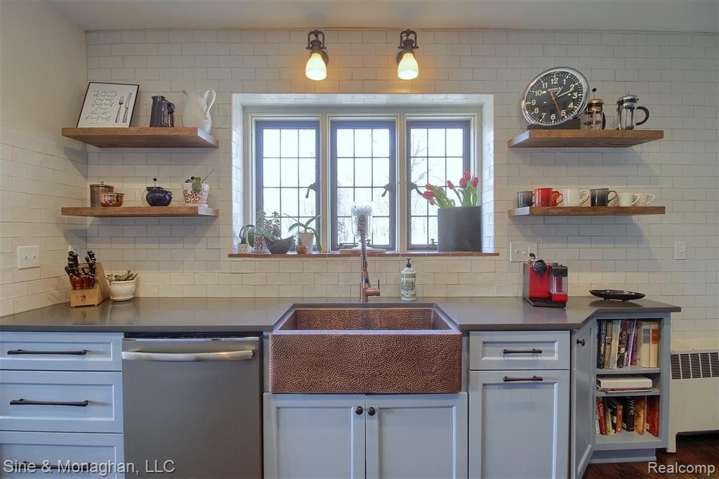 1017 Lake Shore Road Grosse Pointe Shores, MI 48236 - Photo 22 of 55