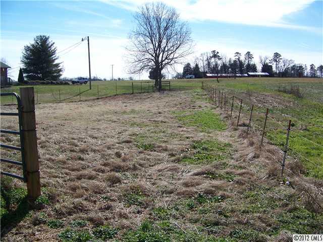 329 Harris Bridge Road Stony Point, NC 28678 - Photo 4 of 16