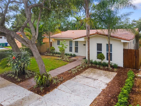 $6,000 | 5770 Southwest 55th Street, Miami, FL 33155