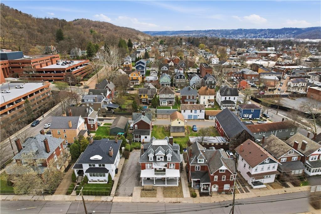 620 Blackburn Road, Unit 2 Sewickley, PA 15143 - Photo 16 of 17 Right in the middle of Sewickley. Walkable to shops, restaurants, YMCA, Hospital...