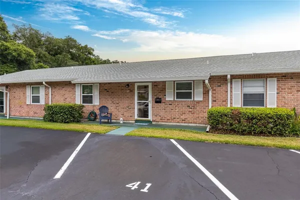 $135,000 | 41 Fairway Court, Unit 41, DeLand, FL 32724