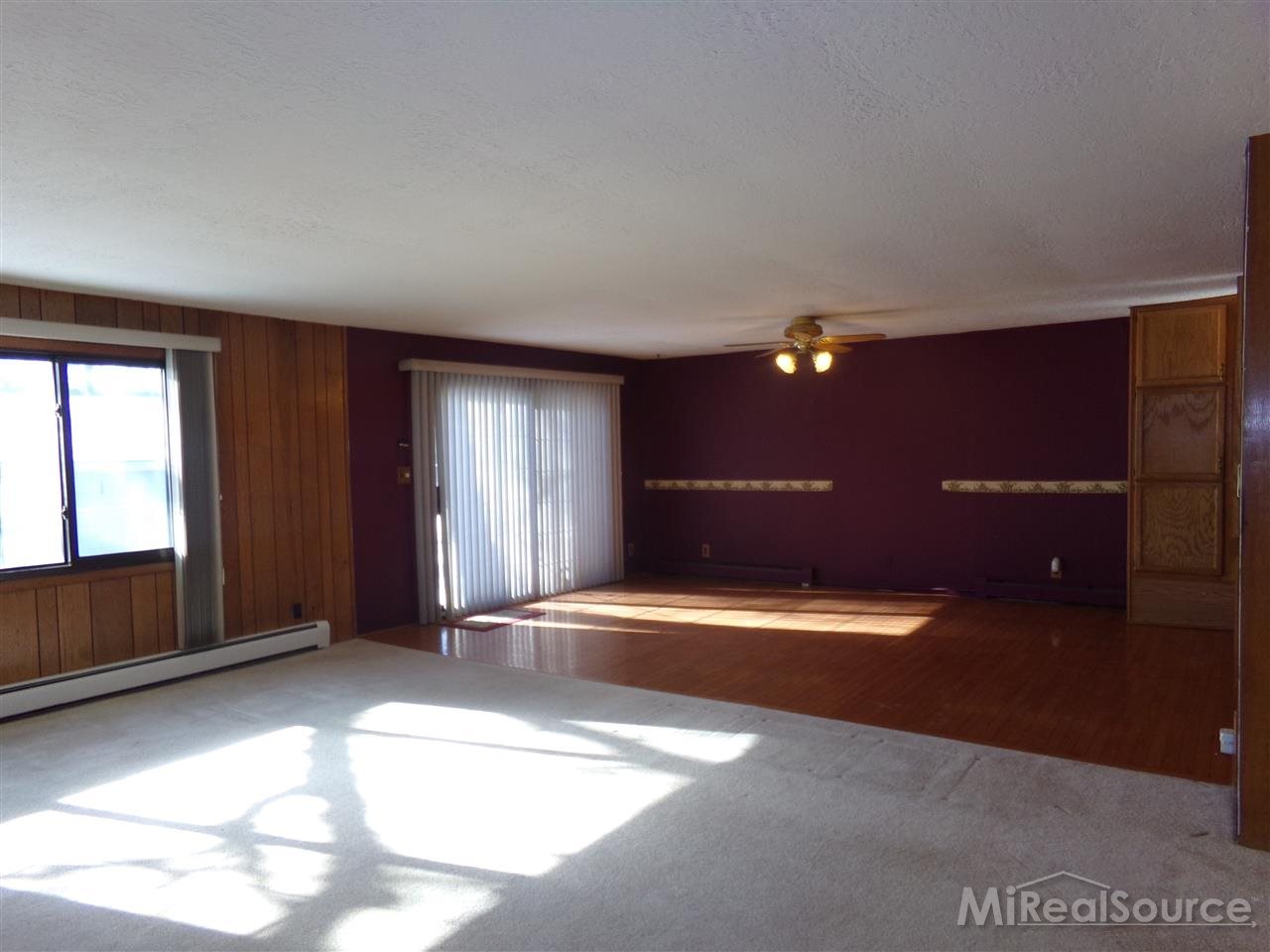 2237 Oxford Road Berkley, MI 48072 - Photo 14 of 35