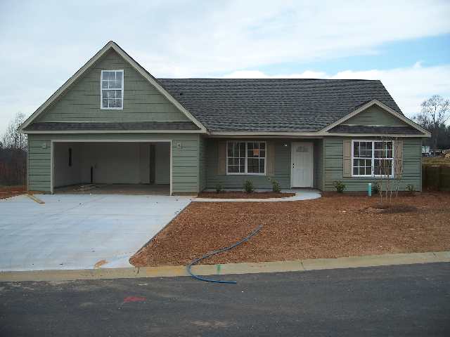 360 Kelly Farm Road Moore, SC 29369 - Photo 1 of 1