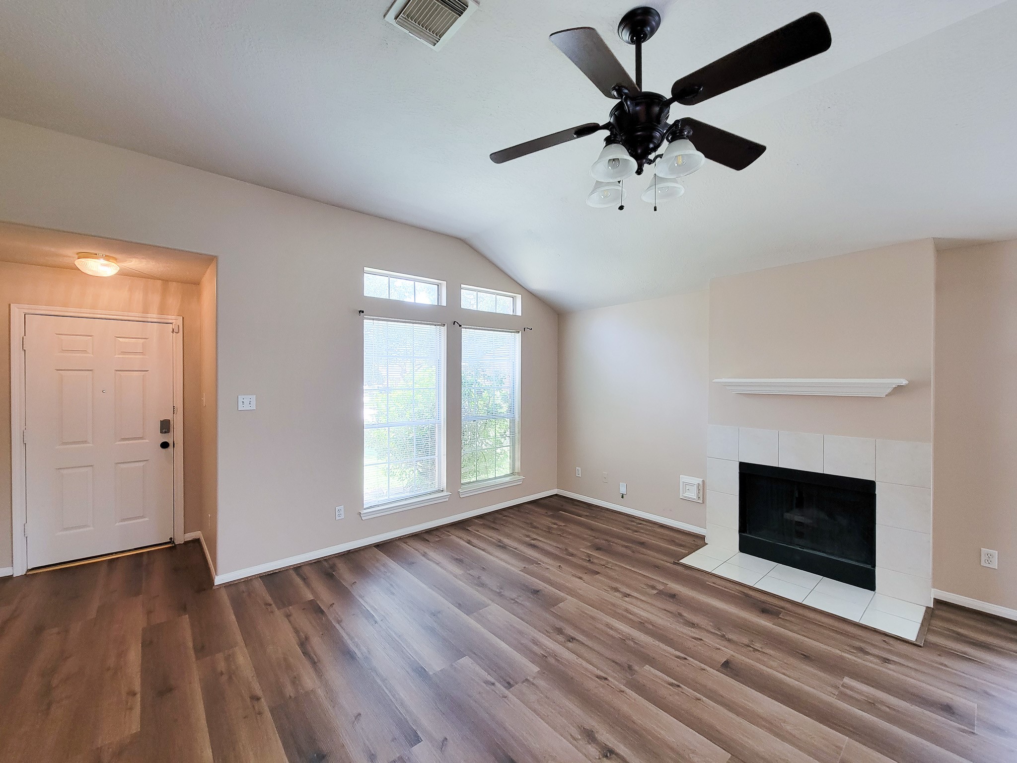 18446 South Wimbledon Drive Katy, TX 77449 - Photo 6 of 39