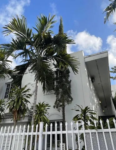 $1,400 | 210 Northwest 16th Street, Unit 4, Miami, FL 33136