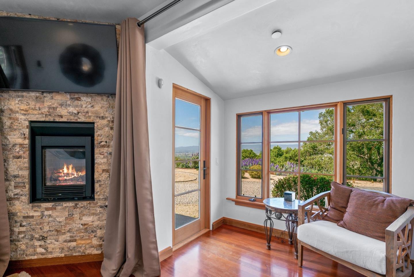 1205 Eagle Hill Road Watsonville, CA 95076 - Photo 37 of 94
