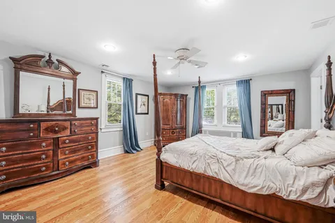 $699,000 | 267 West White Horse Pike, Berlin, NJ 08009