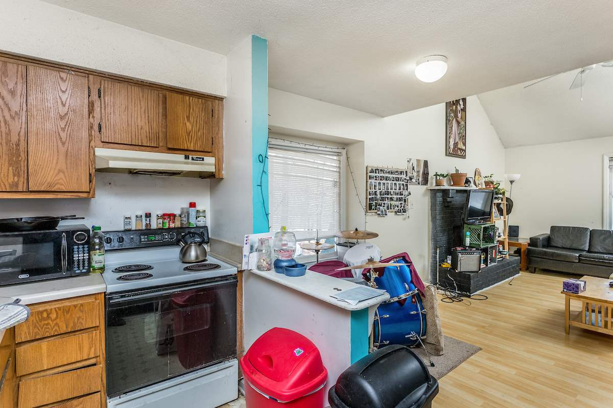 606 Brent Road Raleigh, NC 27606 - Photo 8 of 17 Dining Area