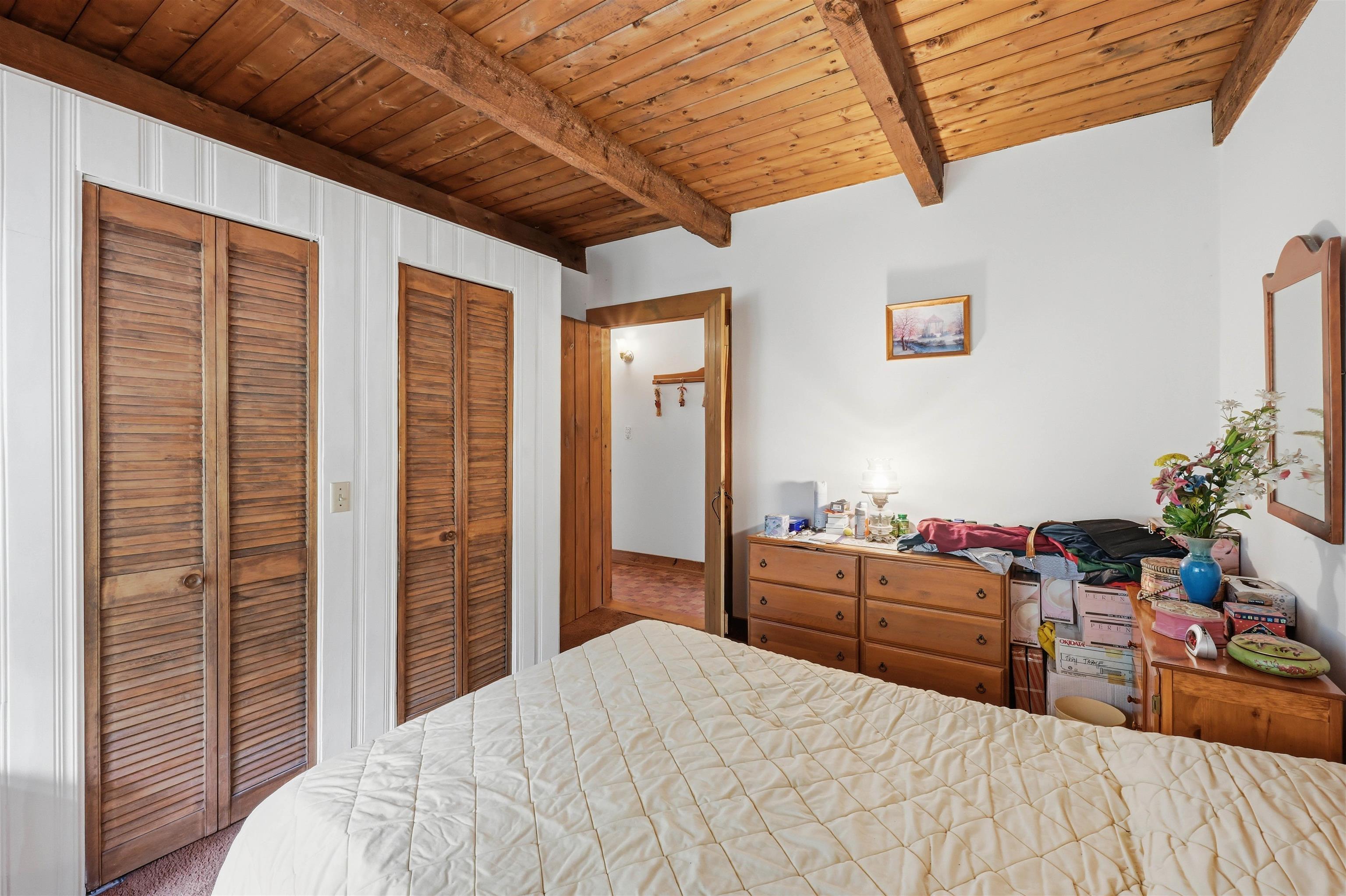 244 Middle Road Barre Town, VT 05654 - Photo 4 of 44