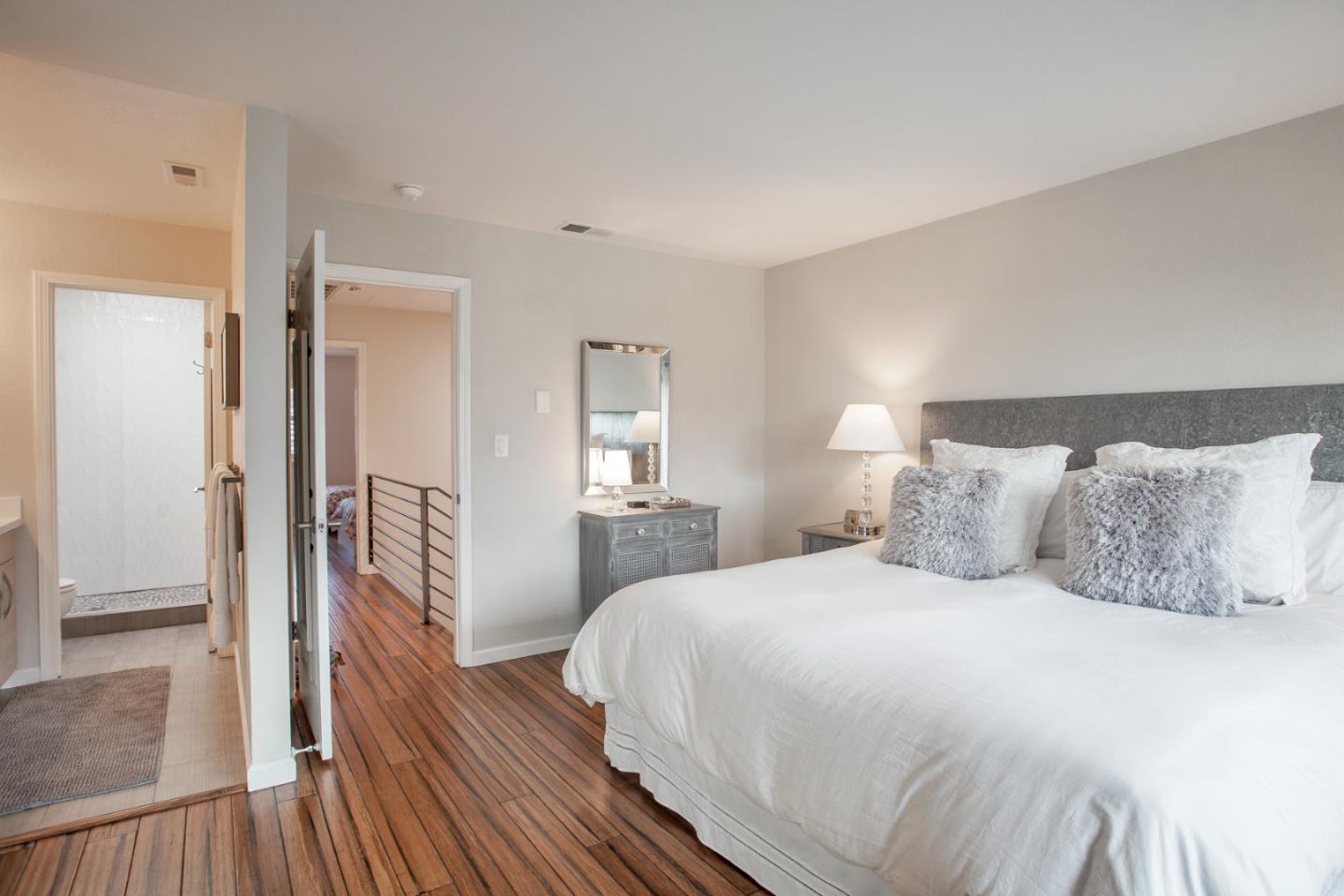 33 Park Road, Unit 4 Burlingame, CA 94010 - Photo 9 of 17
