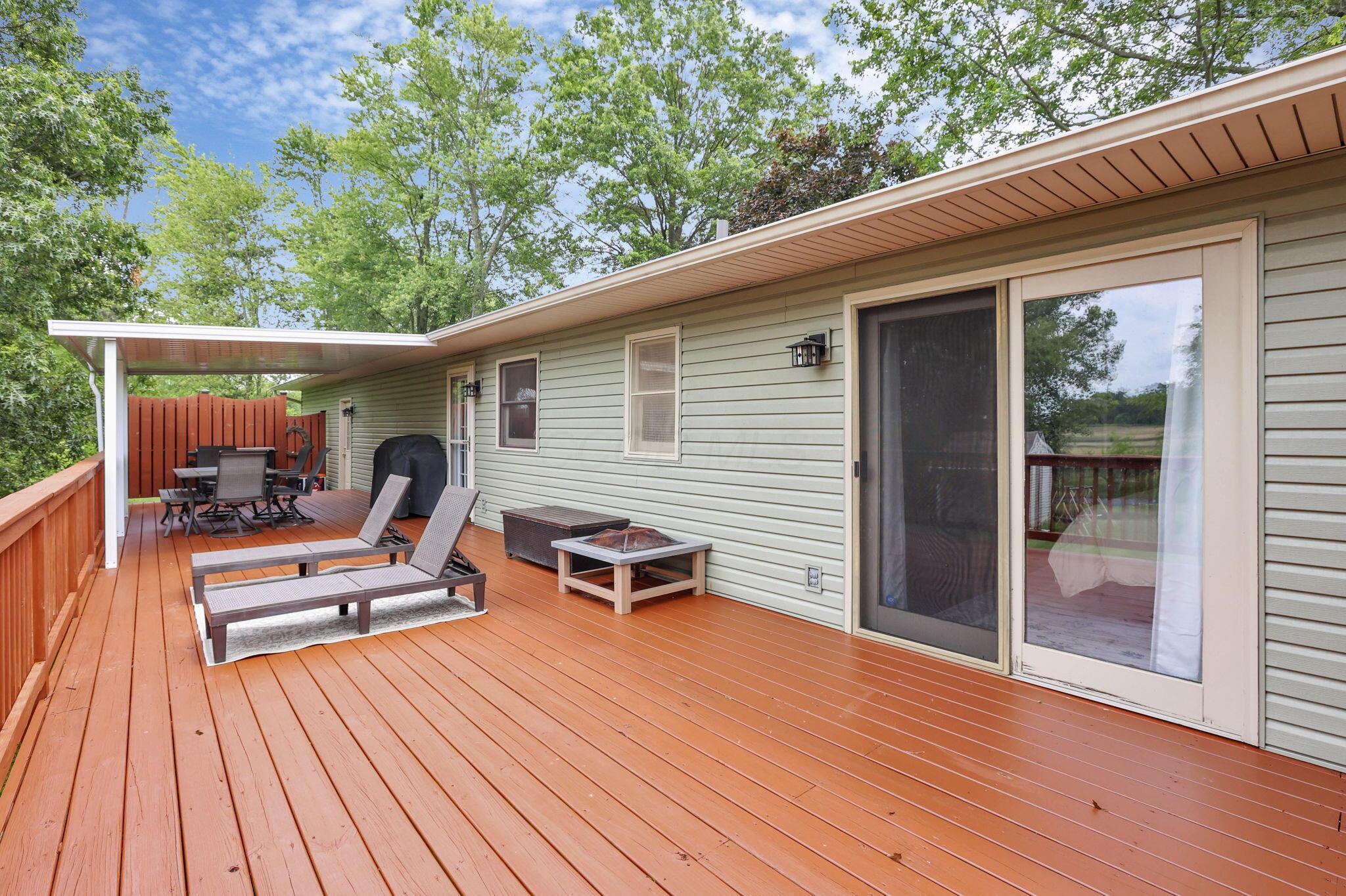 748 Forward Pass Road Southwest Pataskala, OH 43062 - Photo 46 of 59 Deck