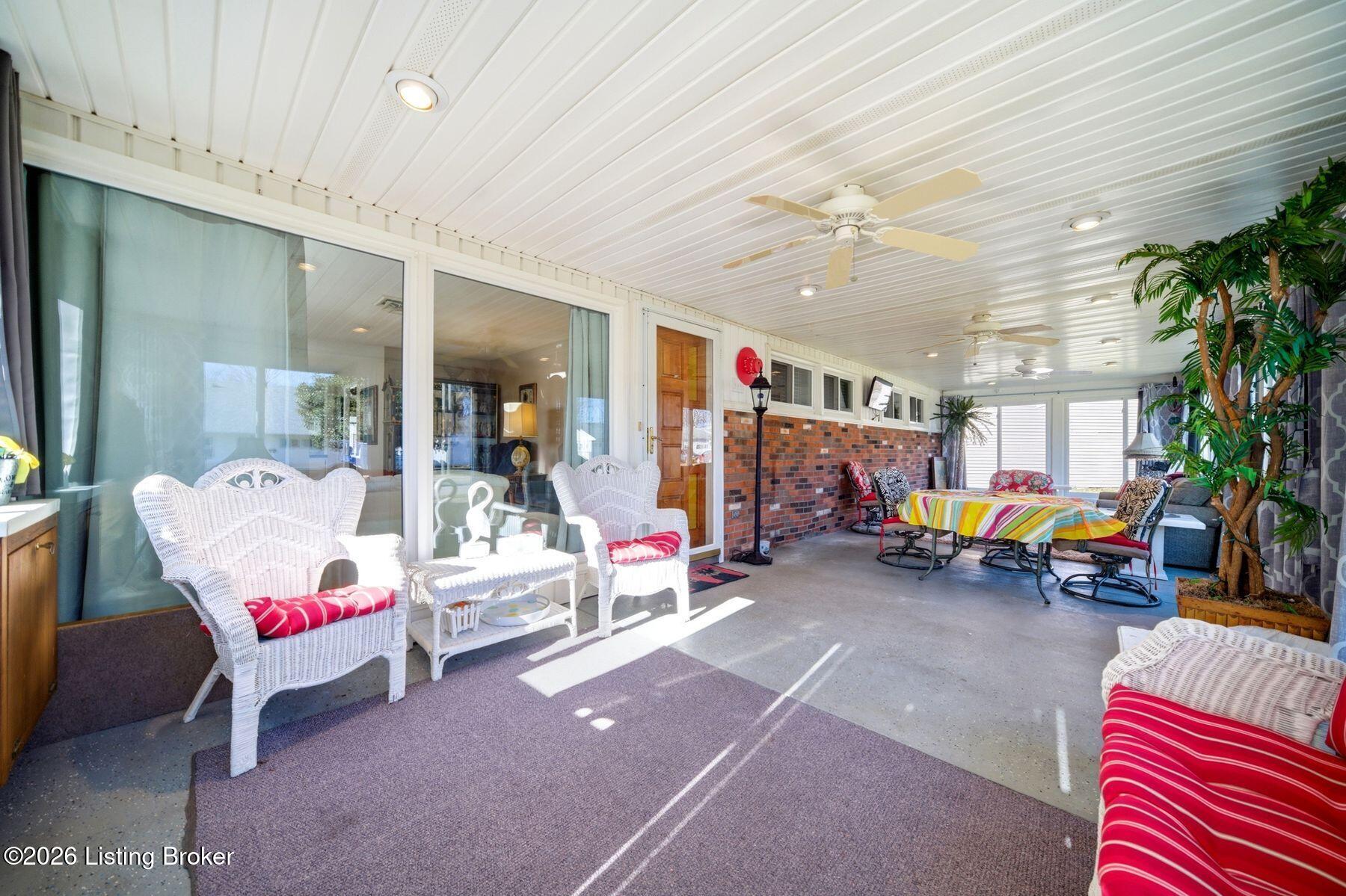 4820 Redstart Road Louisville, KY 40213 - Photo 9 of 41 photo_online_046
