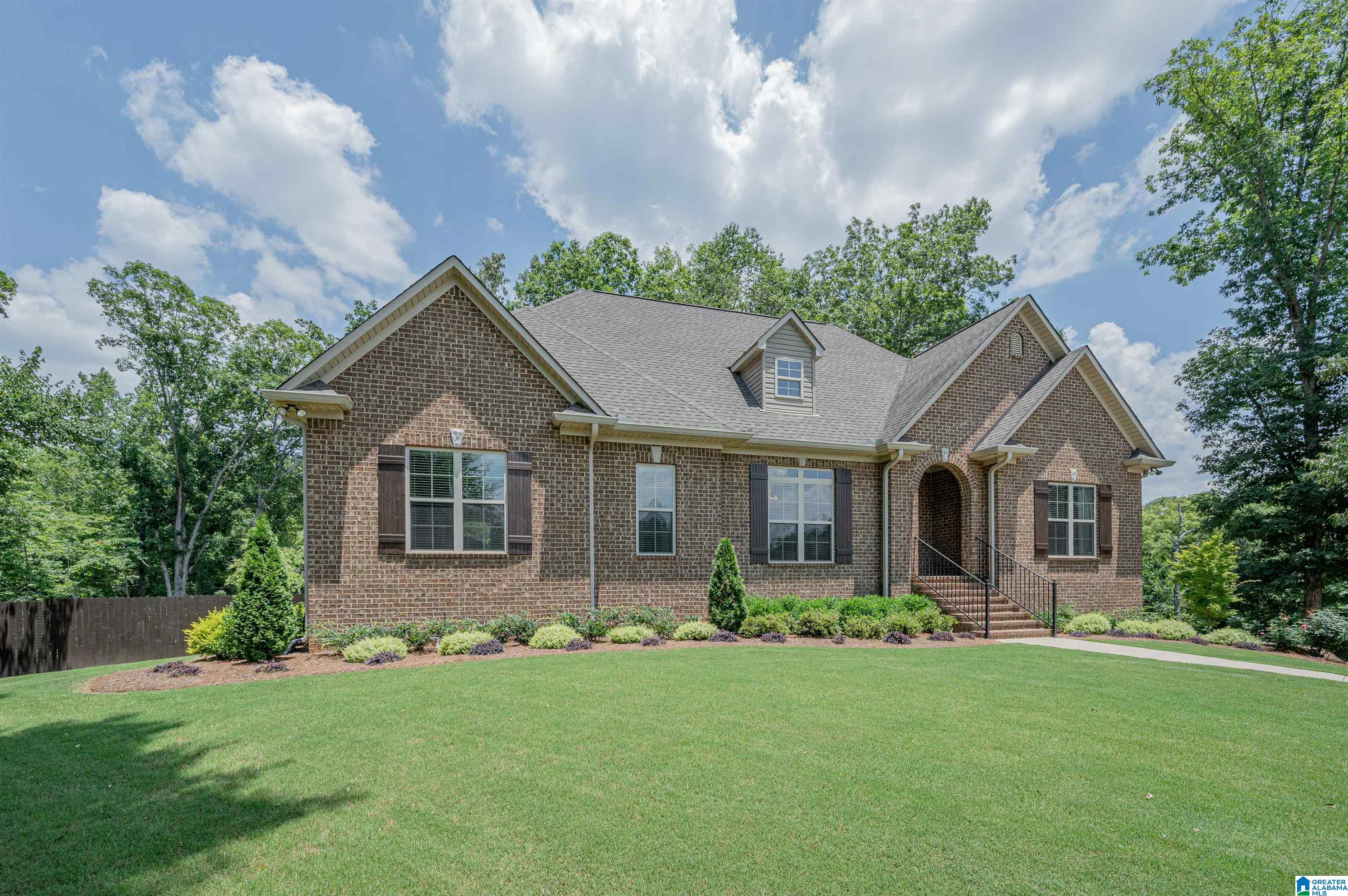 206 Highland Ridge Cove Chelsea, AL 35043 - Photo 2 of 50