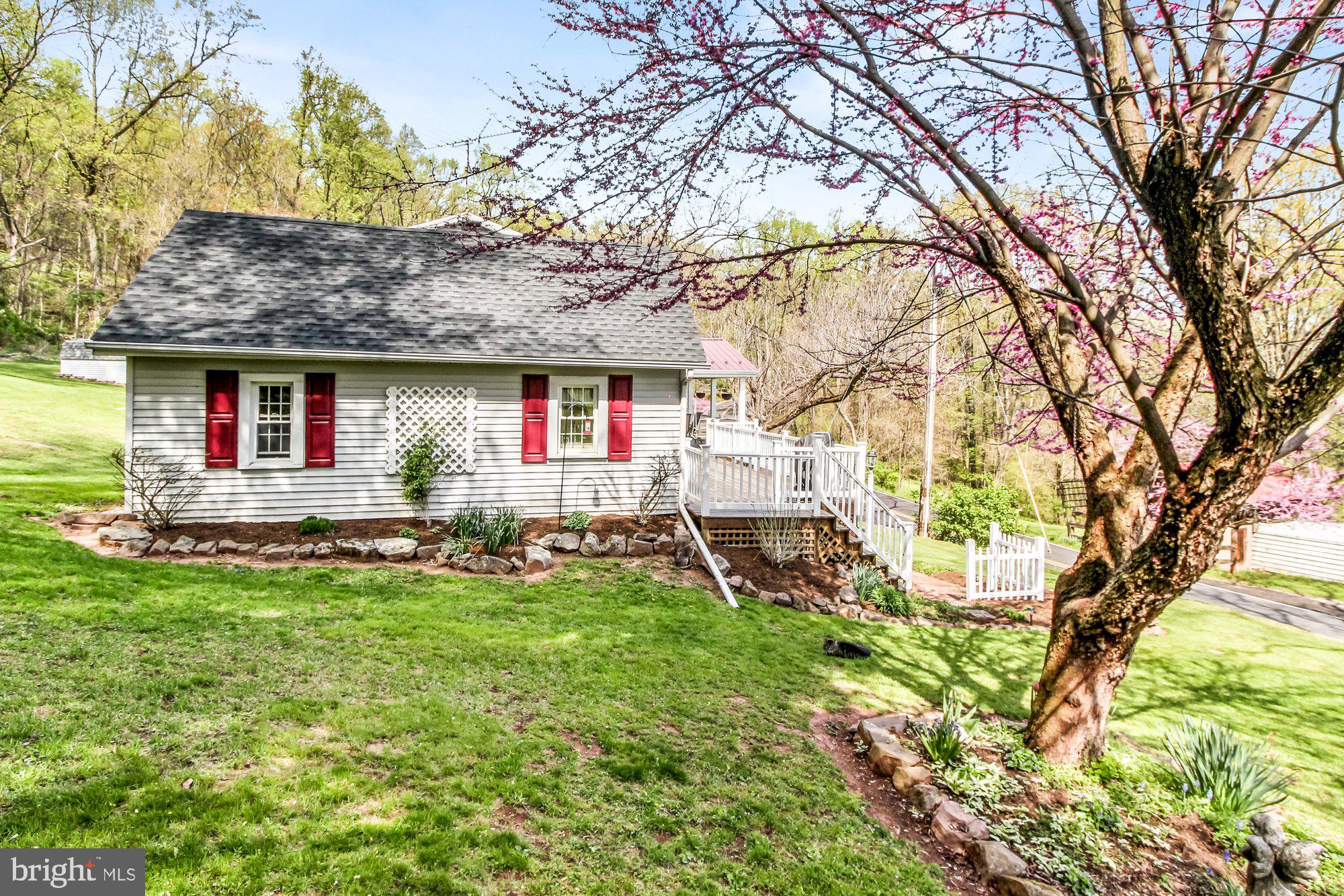 345 Buck Road Dover, PA 17315 - Photo 3 of 30 Gallery Image 3