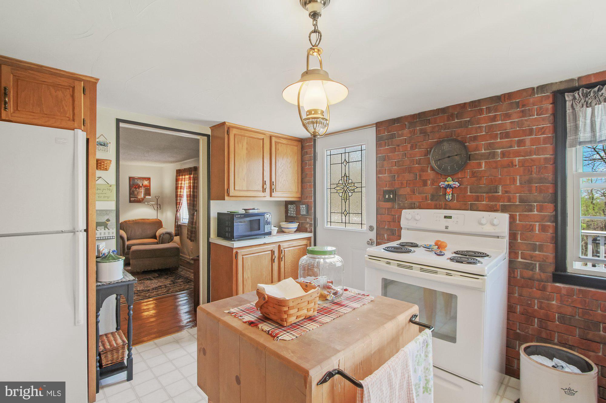 345 Buck Road Dover, PA 17315 - Photo 8 of 30 Gallery Image 8