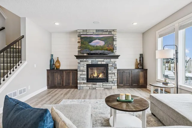 $625,000 | 5562 130th Way North, Hugo, MN 55038