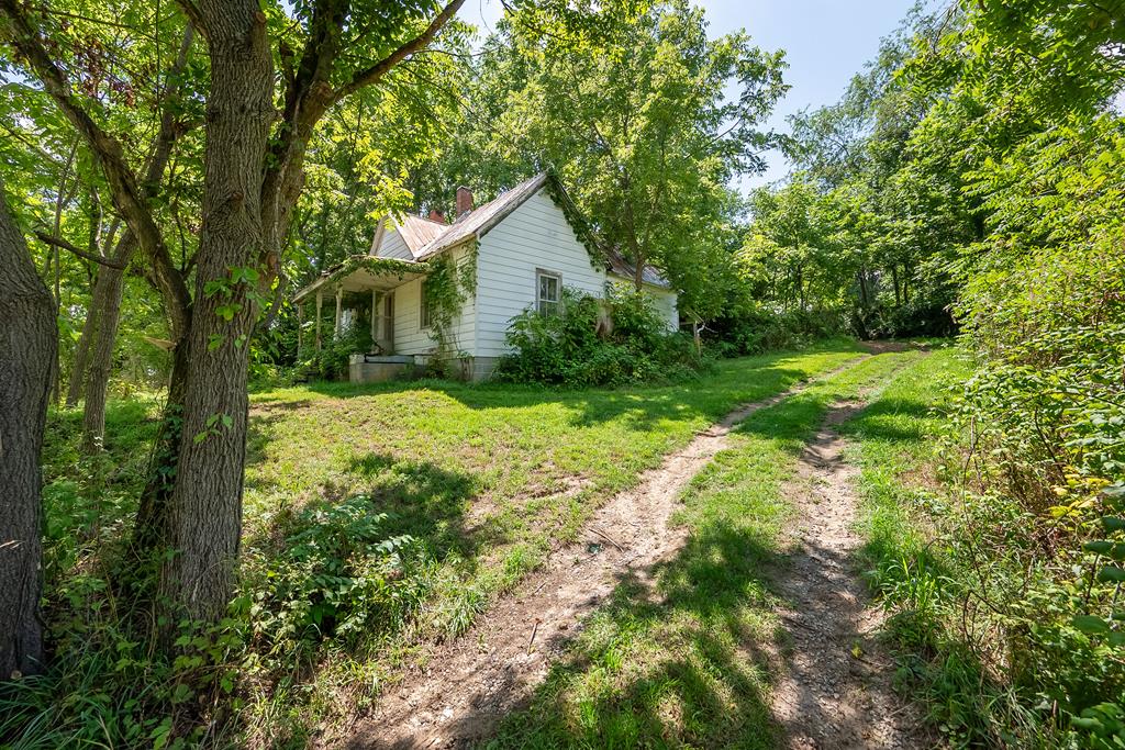 235 Frye Avenue Rural Retreat, VA 24368 - Photo 1 of 24 Gallery Image 1