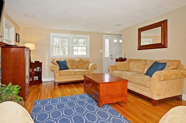 25 Governor Fuller Road Billerica, MA 01821 - Photo 3 of 26 Gallery Image 3