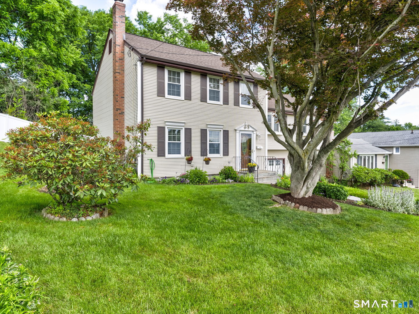 4 Lee Circle Bloomfield, CT 06002 - Photo 3 of 38