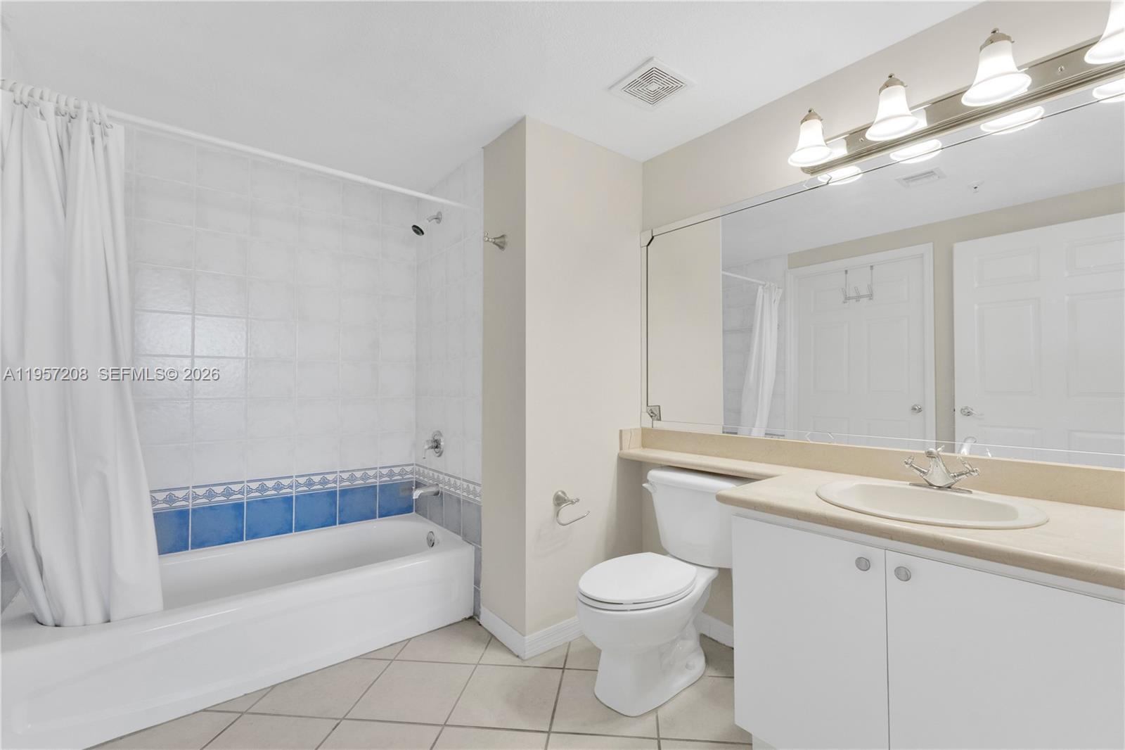 3500 Coral Way, Unit 710 Miami, FL 33145 - Photo 15 of 39 Bathroom