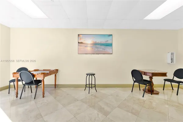 $372,976 | 3500 Coral Way, Unit 710, Miami, FL 33145