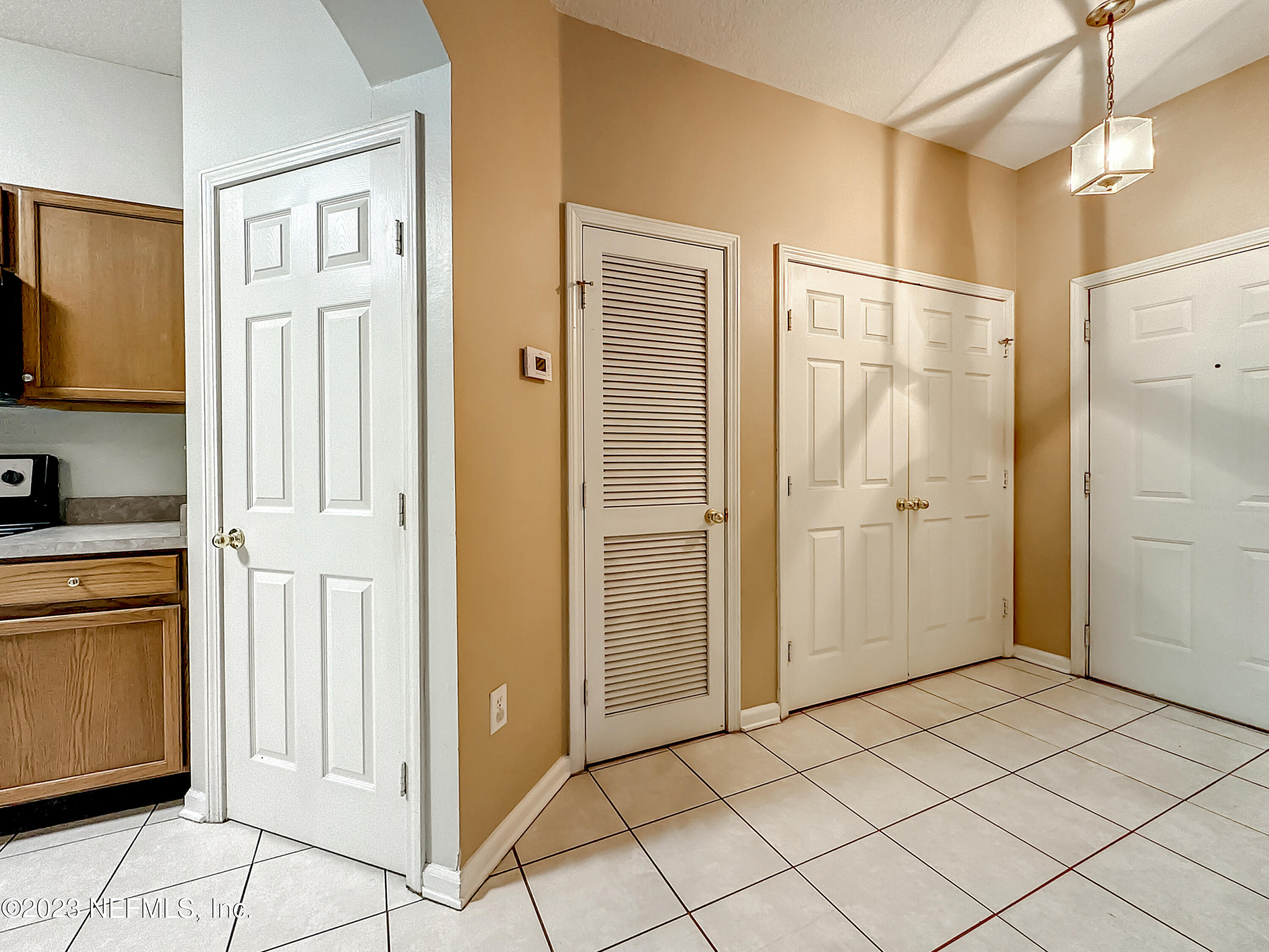 10550 Baymeadows Road, Unit 124 Jacksonville, FL 32256 - Photo 8 of 38 10550 Baymeadows Road #104-10