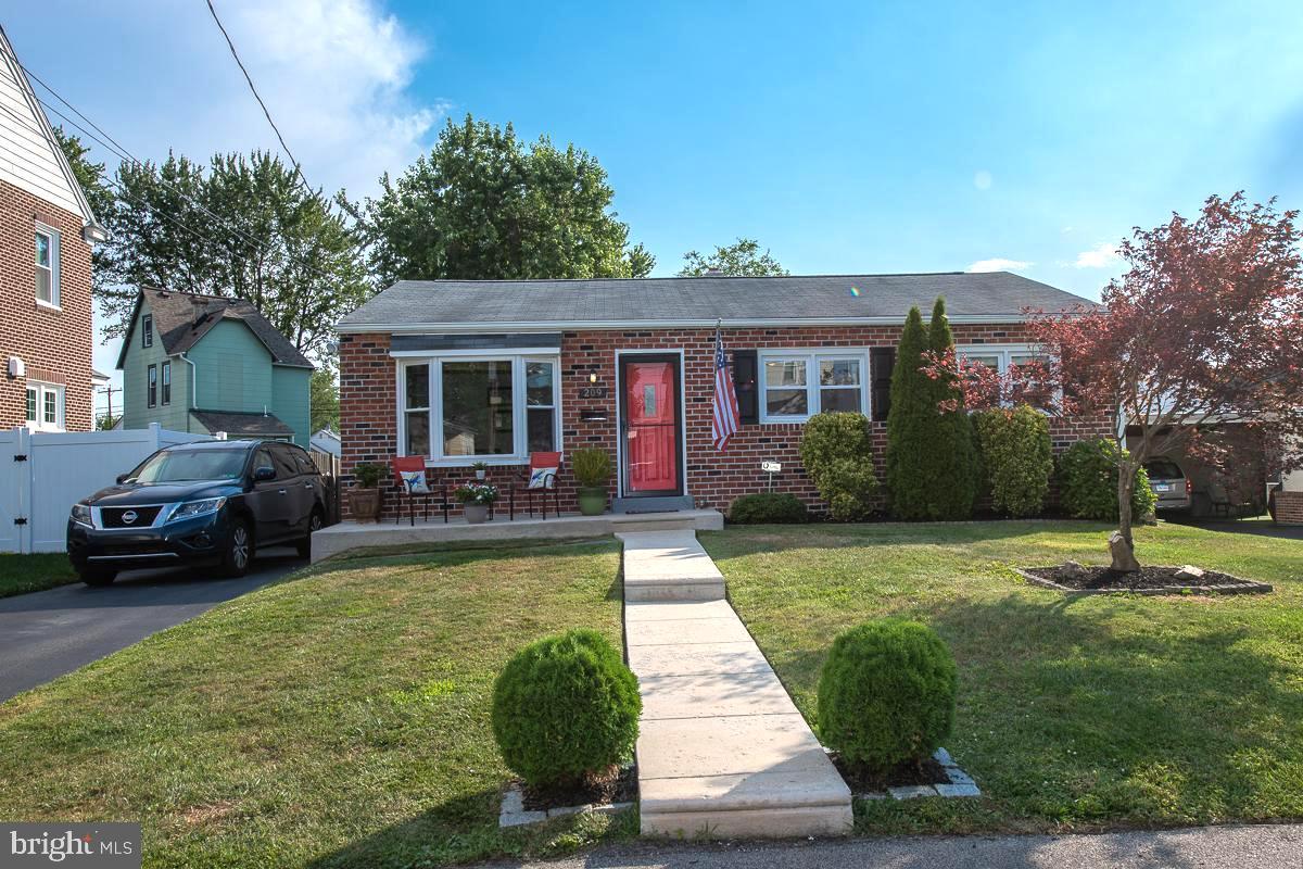 209 Springfield Avenue Folsom, PA 19033 - Photo 1 of 43 Gallery Image 1