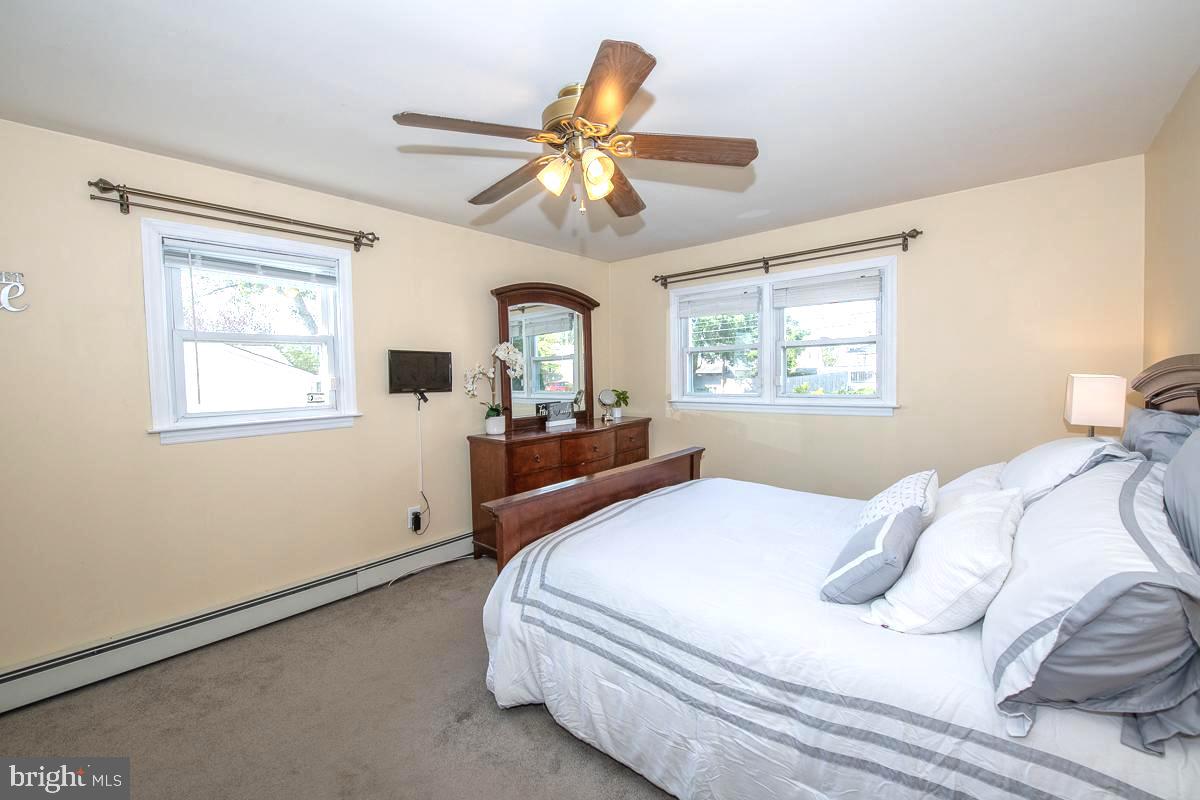 209 Springfield Avenue Folsom, PA 19033 - Photo 13 of 43 Gallery Image 13