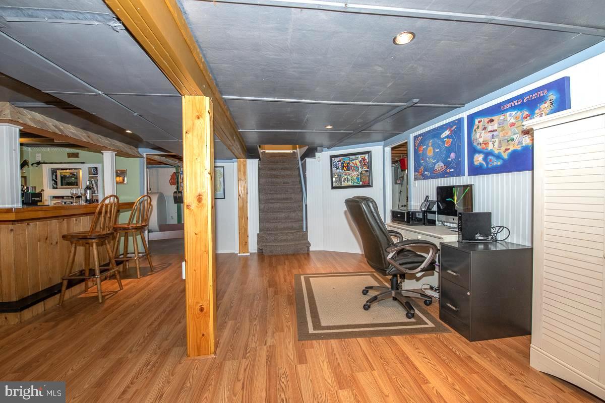 209 Springfield Avenue Folsom, PA 19033 - Photo 30 of 43 Gallery Image 30