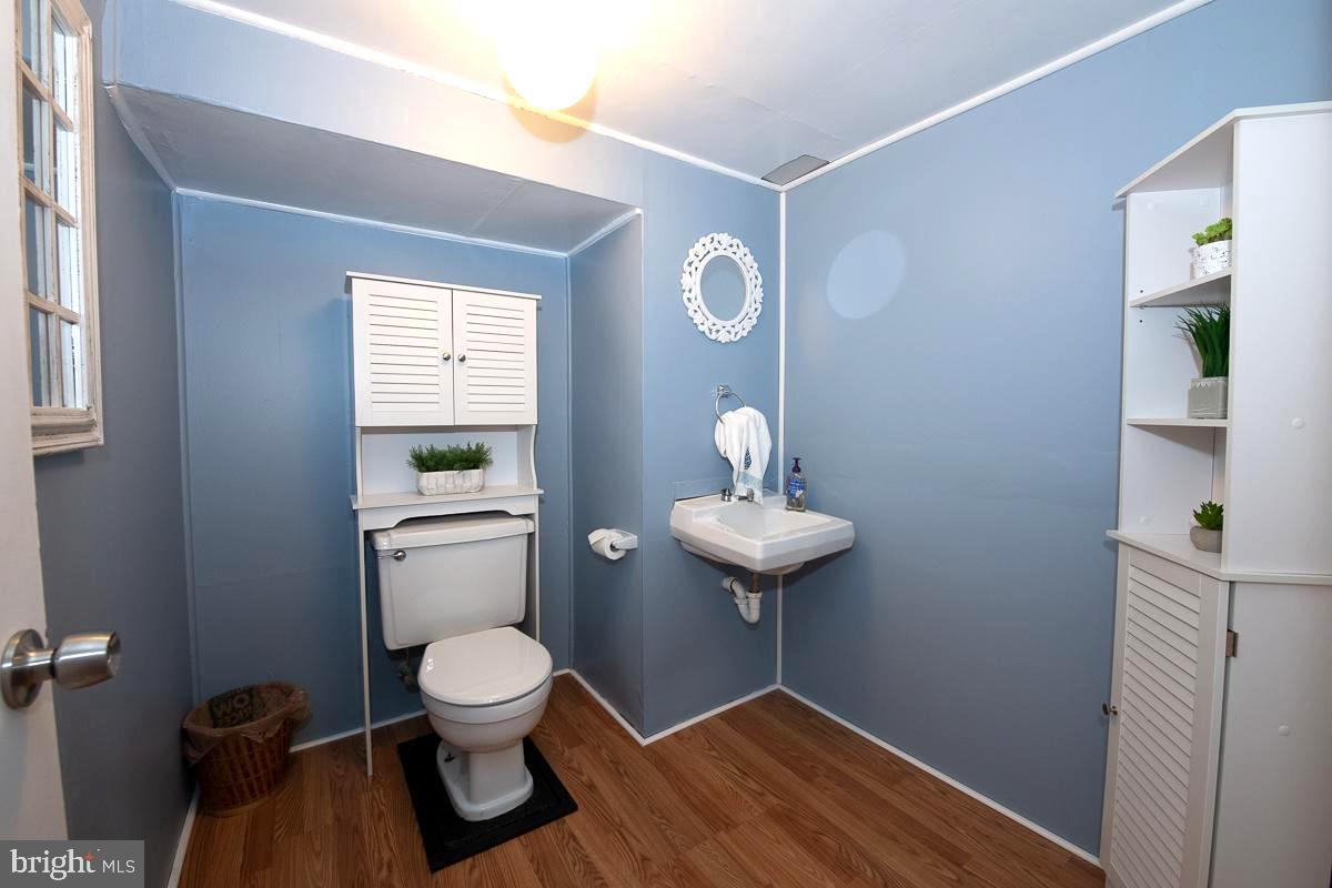 209 Springfield Avenue Folsom, PA 19033 - Photo 33 of 43 Gallery Image 33