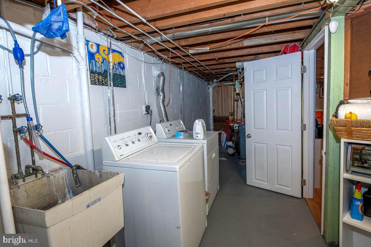 209 Springfield Avenue Folsom, PA 19033 - Photo 35 of 43 Gallery Image 35