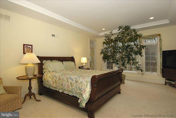 1127 Bay Ridge Road Annapolis, MD 21403 - Photo 11 of 26 Bedroom (Master)