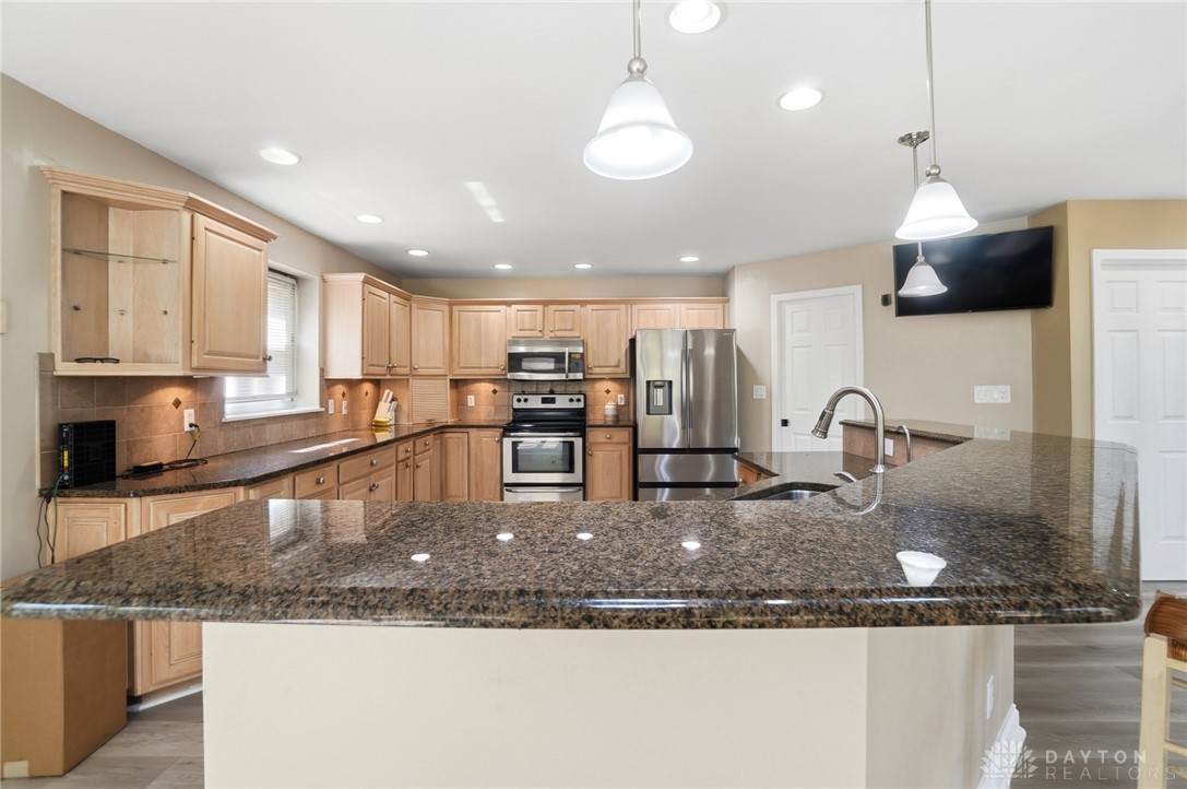 296 Timberleaf Drive Beavercreek, OH 45430 - Photo 19 of 72