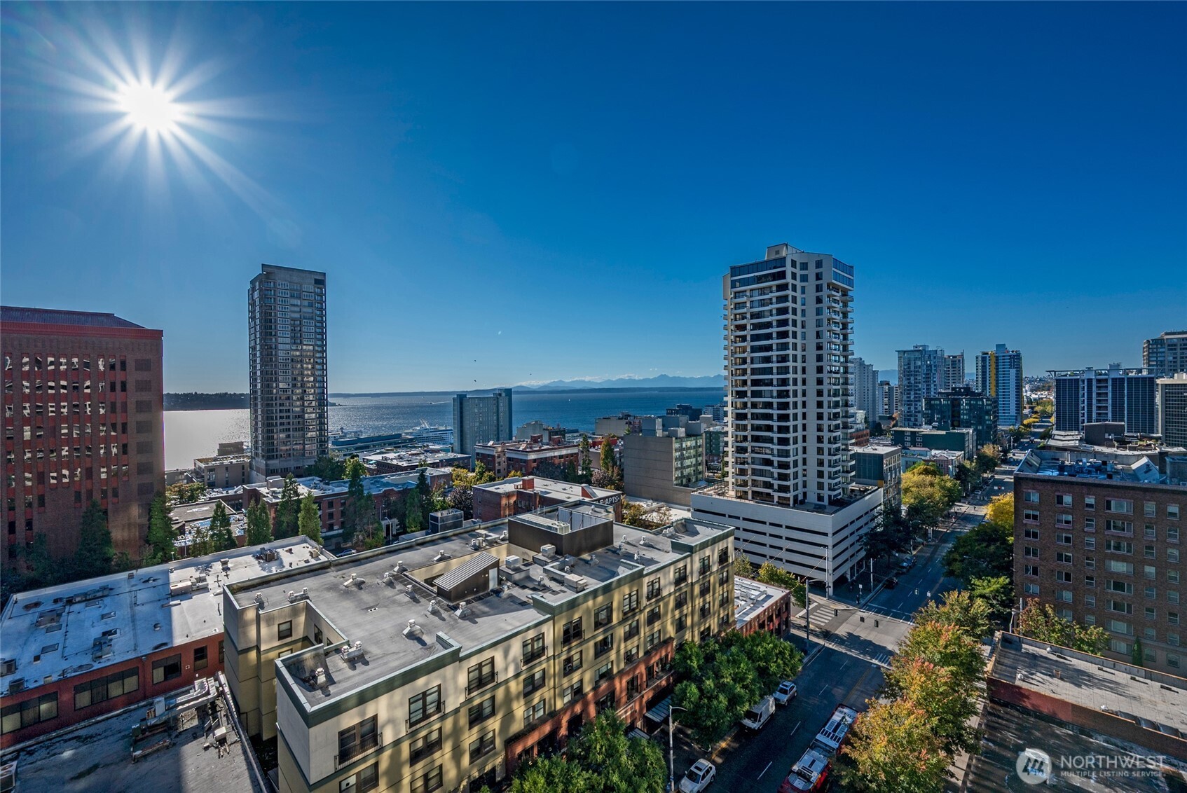 a picture of city view