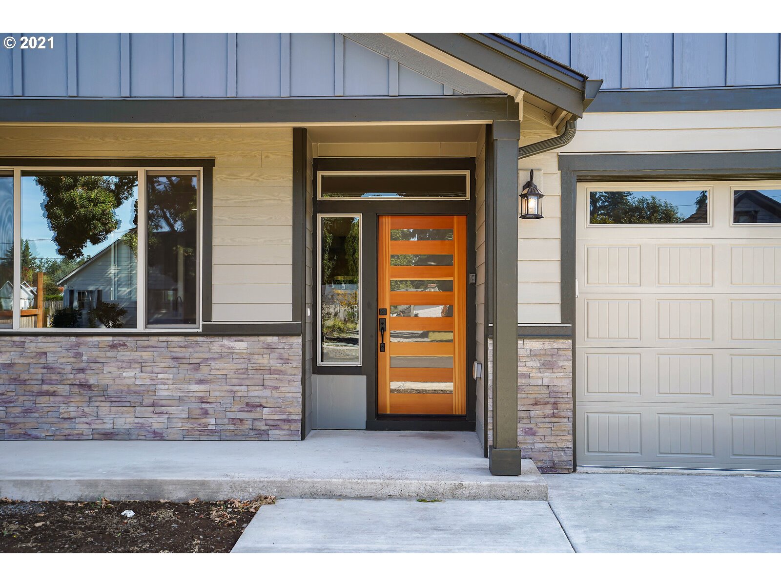 3154 5th Street Hubbard, OR 97032 - Photo 3 of 32 Gallery Image 3
