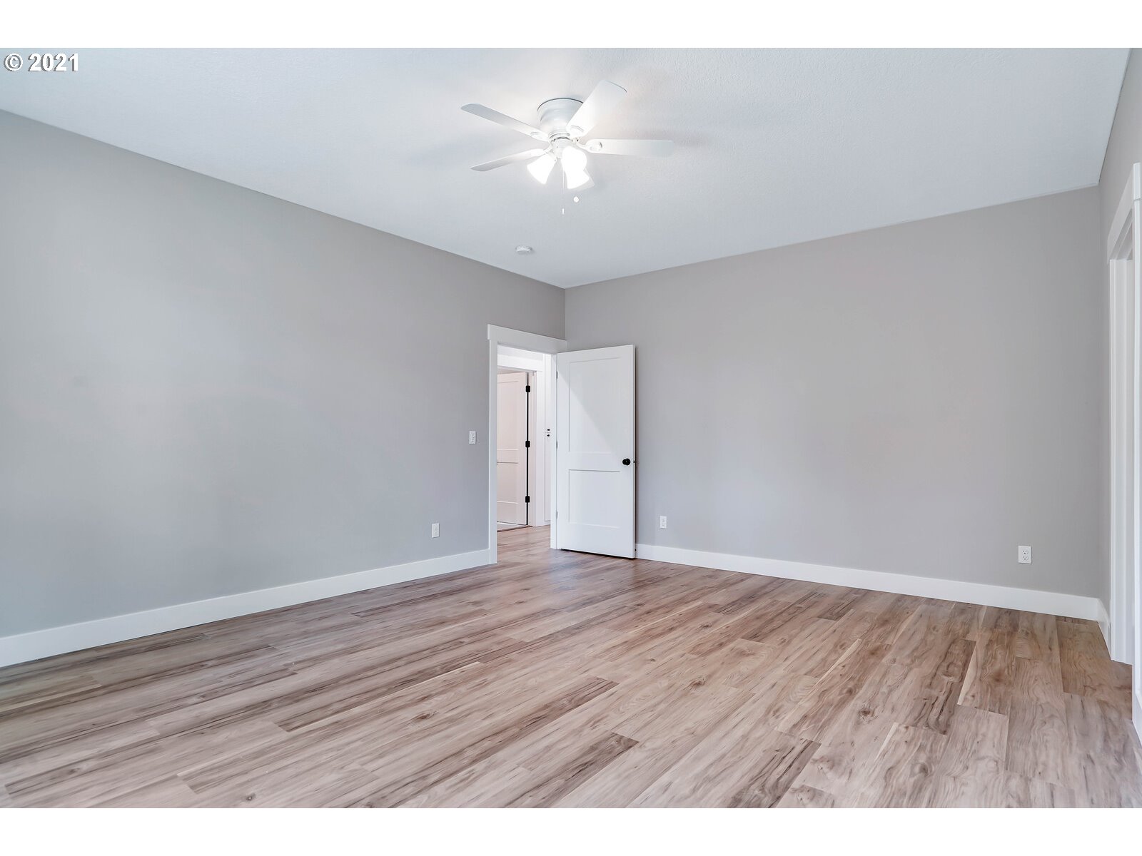 3154 5th Street Hubbard, OR 97032 - Photo 27 of 32 Gallery Image 27