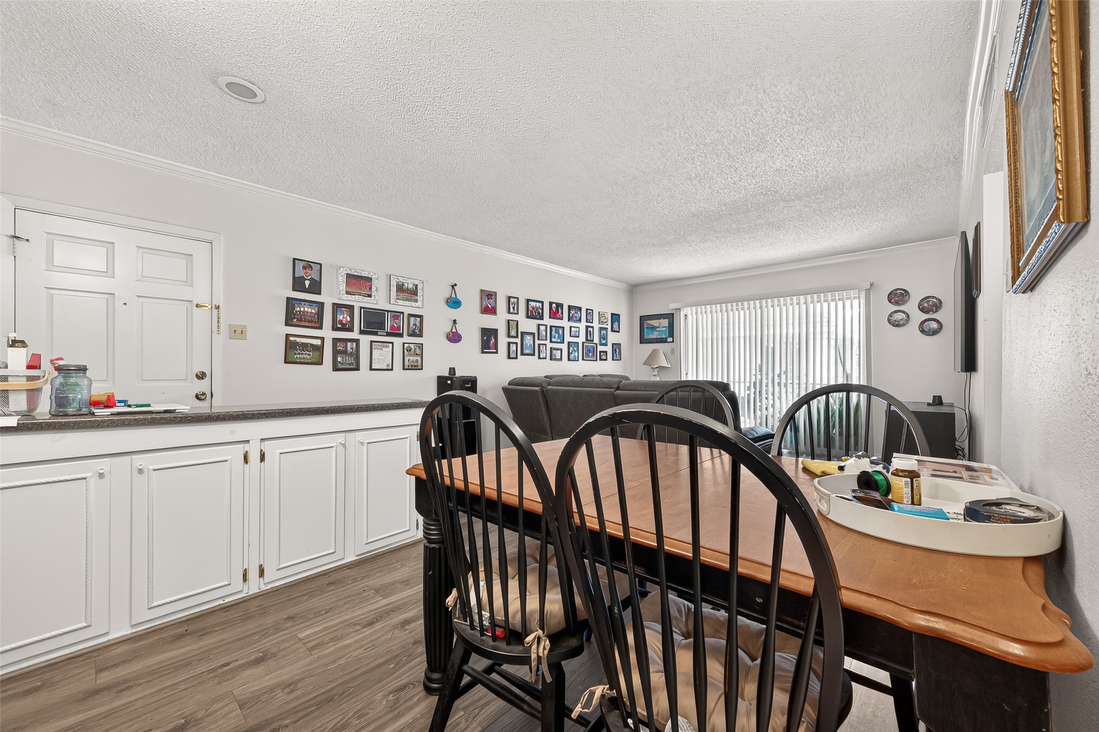 2234 South Piney Point Road, Unit 206 Houston, TX 77063 - Photo 10 of 33