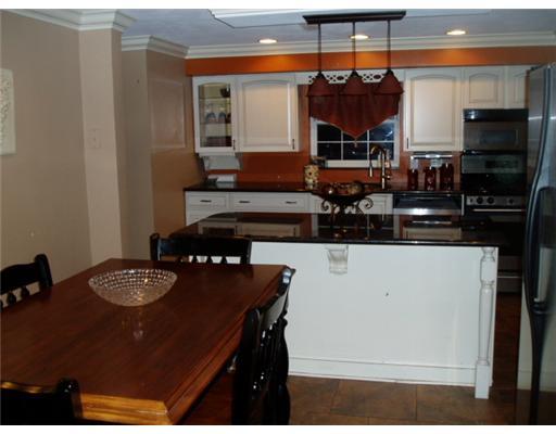 5714 Library Road Bethel Park, PA 15102 - Photo 4 of 18 Kitchen.