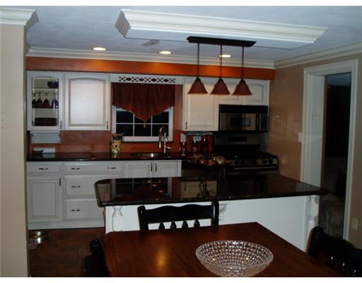 5714 Library Road Bethel Park, PA 15102 - Photo 5 of 18 Kitchen.