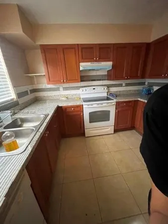 $2,800 | 2726 Northwest 131st Street, Unit 2726, Opa-Locka, FL 33054