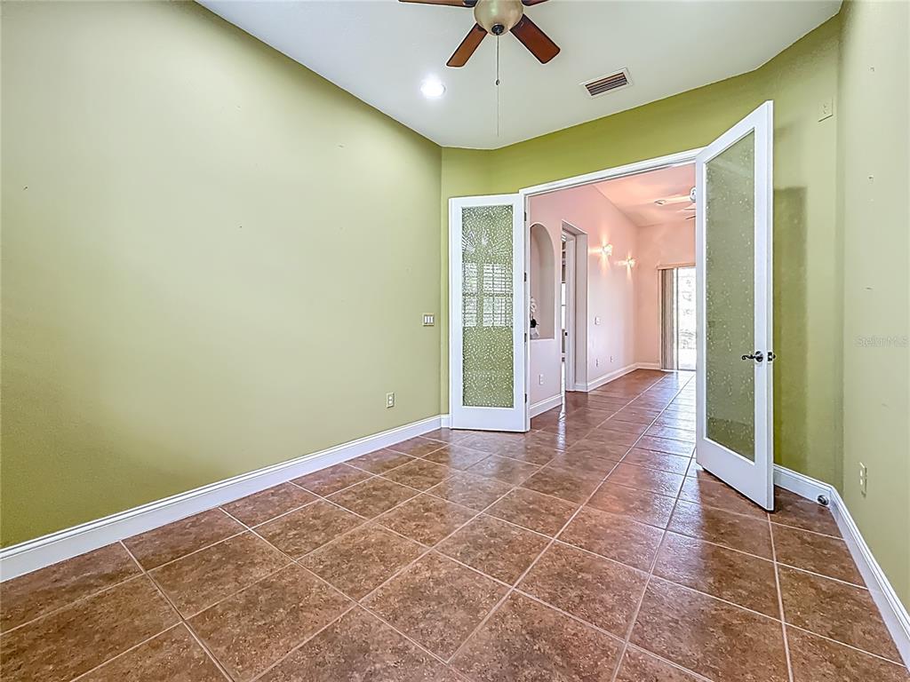 20626 Longleaf Pine Avenue Tampa, FL 33647 - Photo 12 of 86